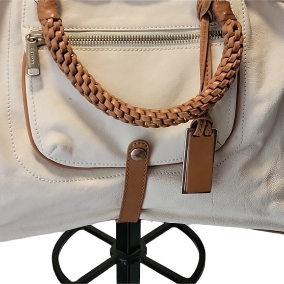 Gorgeous Gryson Leather Tote NWOT 😍 - Picture 3 of 11